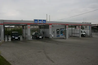 Myjnia samochodowa Mrówka nr 2, Myjnia dla psów, Myjnia BUS (samoobsługowa)